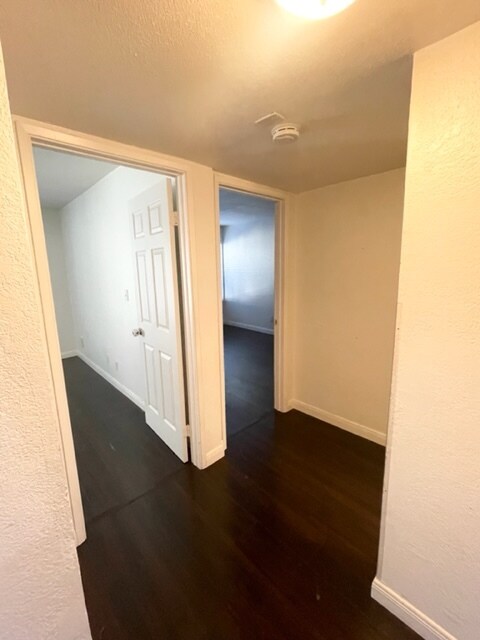 Hallway to bedrooms - 2144 Northwood Cir