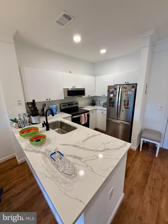 Building Photo - 3021 Nicosh Cir