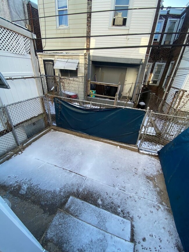 Building Photo - Section 8 approved! Newly renovated three bedroom, one bath