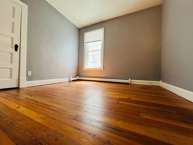 Building Photo - 57 S Main Ave