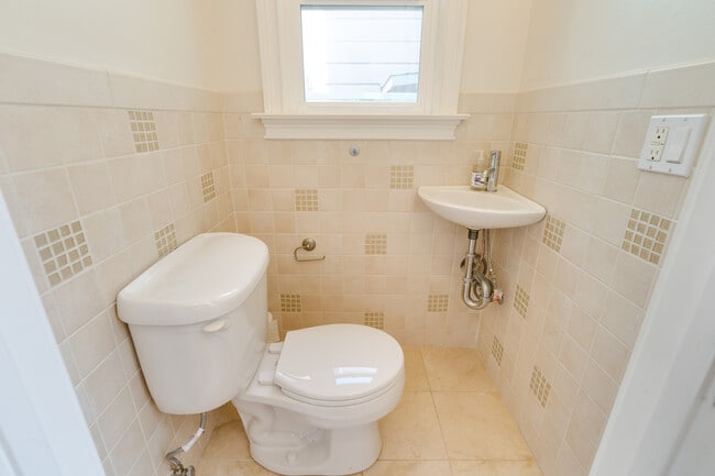 Half Bath Up - 1466 14th Ave