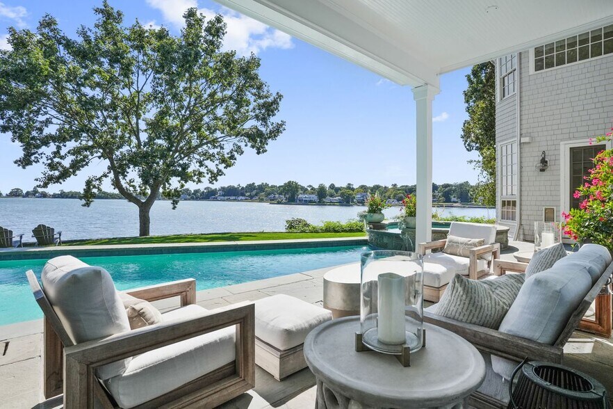 Building Photo - 19 Weeds Landing