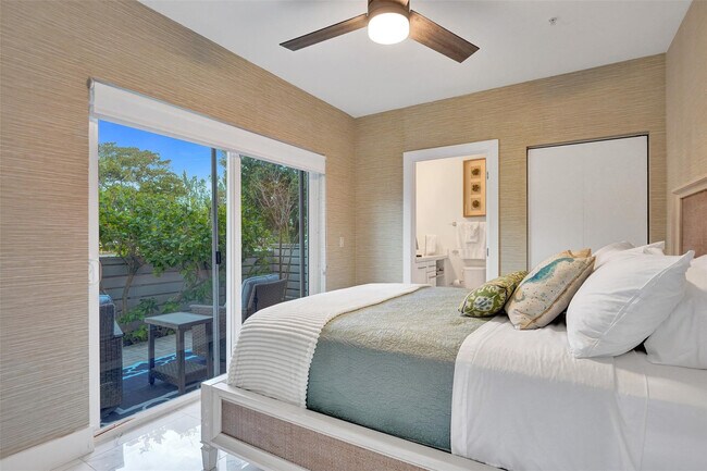 Building Photo - 1371 N Ocean Blvd