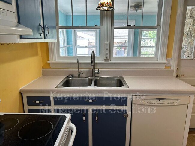 Building Photo - 3922 Churchville Ave