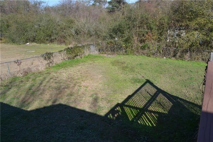 Building Photo - 555 Lee Byrd Rd