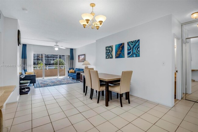 Building Photo - 1985 S Ocean Dr