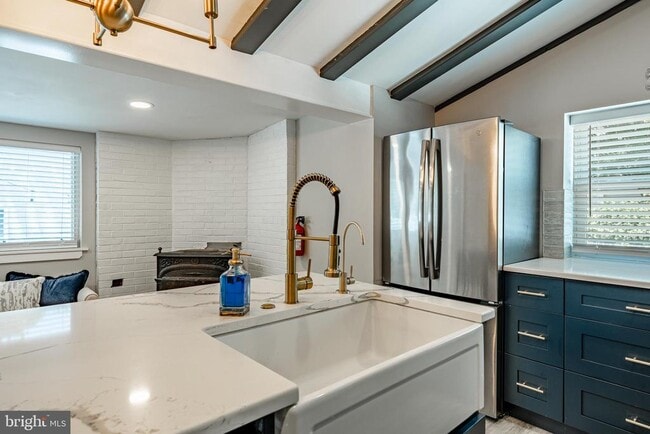 Building Photo - 5708 Park Blvd