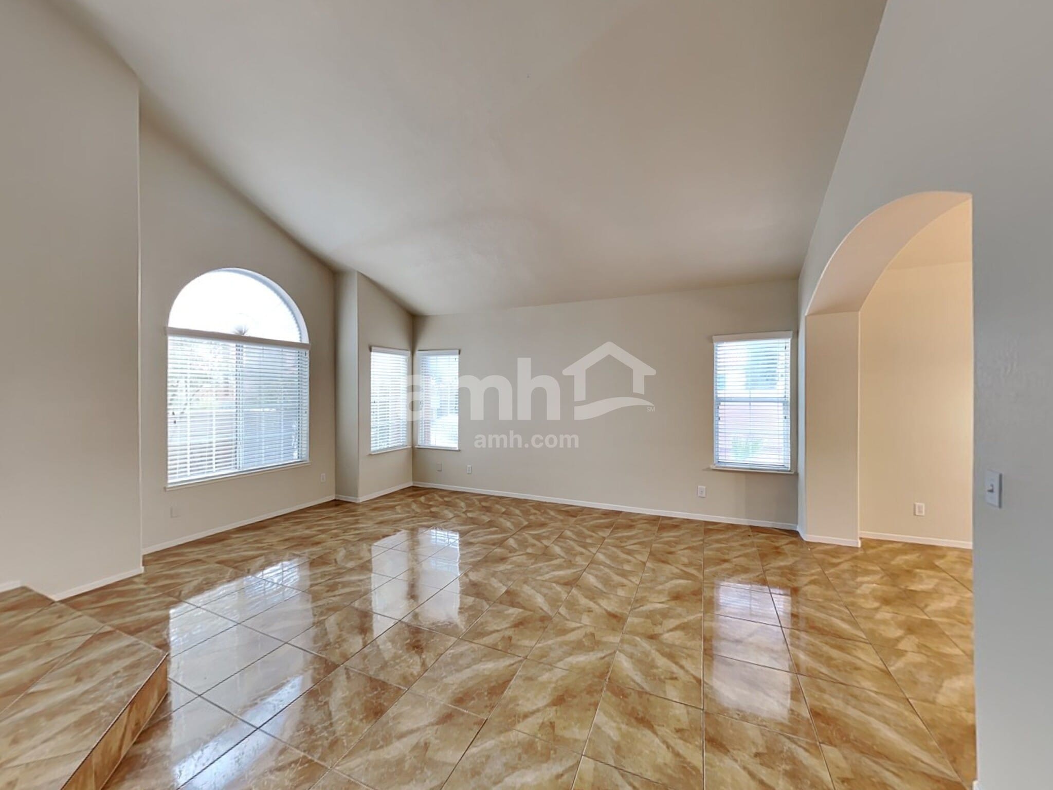 Building Photo - 8188 Sedona Sunrise Dr