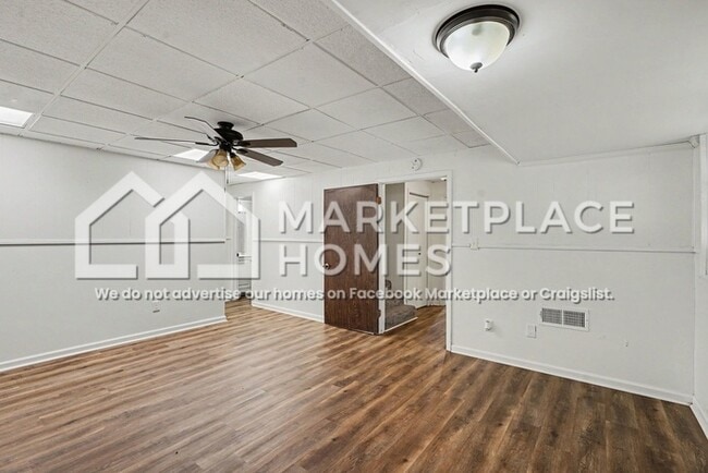 Building Photo - 434 Forrest Ave