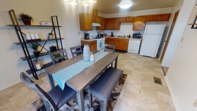 Building Photo - 336 Norbeck Ct