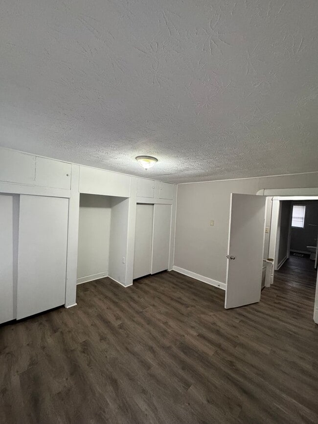 Building Photo - Olney 1135