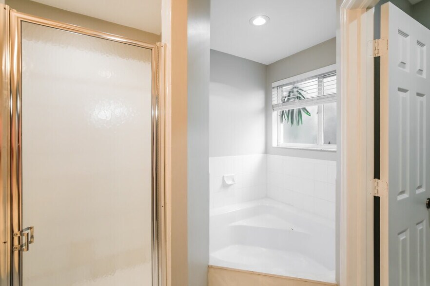 Building Photo - 9079 SW 157th Ct