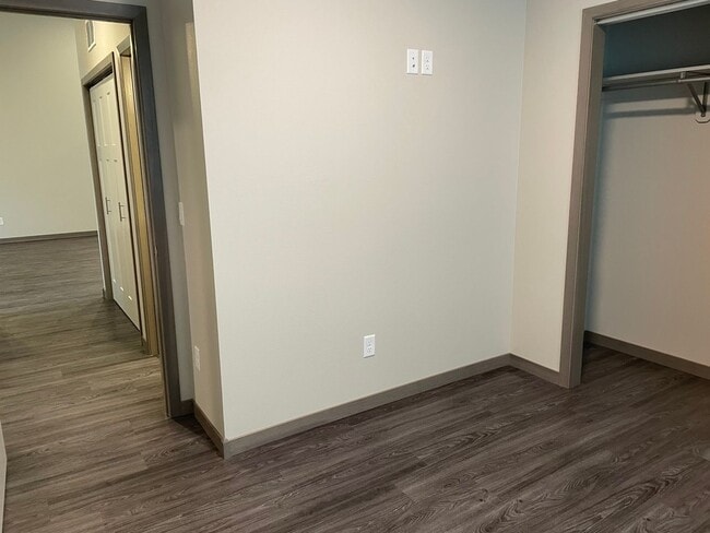 Building Photo - 6322/6324 Absaloka Ln