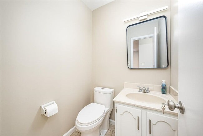 Building Photo - 151 Lazy Hollow Dr