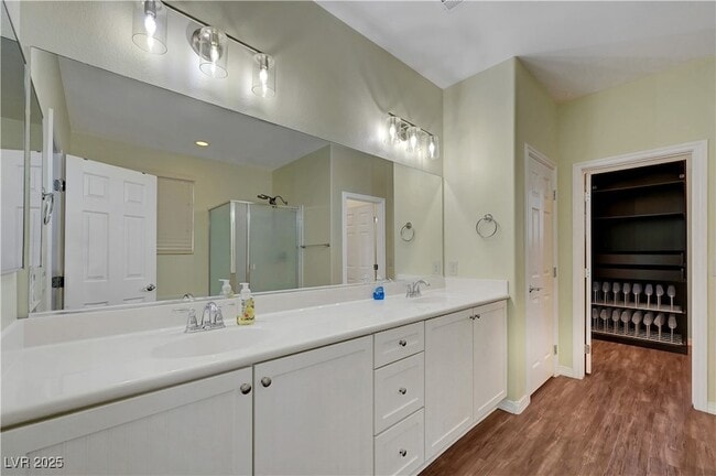 Building Photo - 7029 Chestnut Valley St