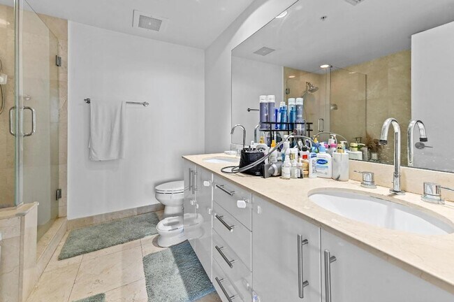 Building Photo - 550 Okeechobee Blvd