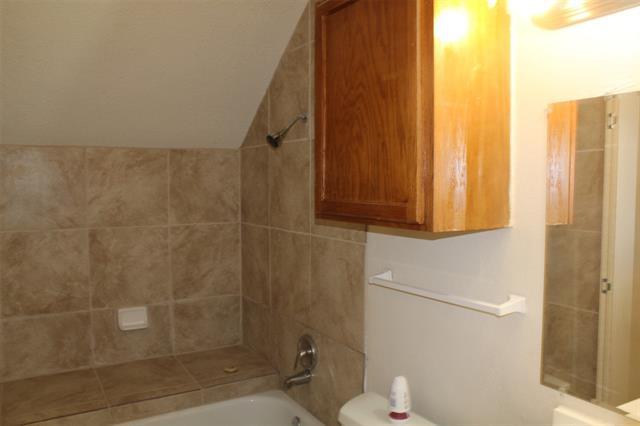 Building Photo - 9809 Walnut St