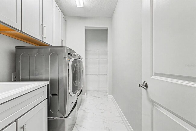 Building Photo - 28336 Picana Ln