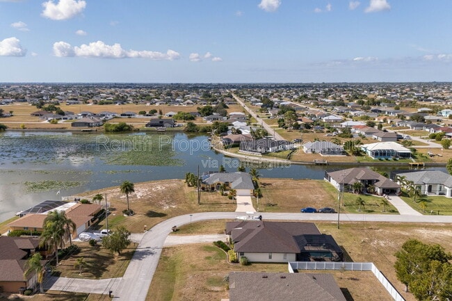 Building Photo - 304 NW 12th Ln