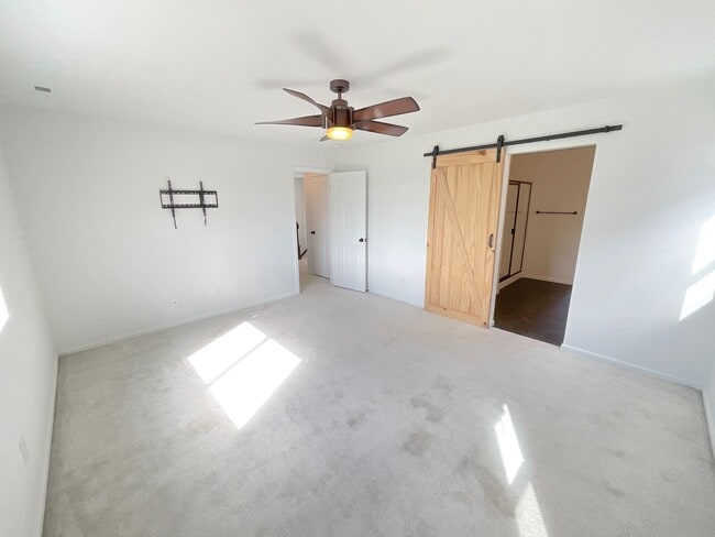 Building Photo - 3 Bedroom Home Available Near N Powers Blvd & Dublin Blvd!