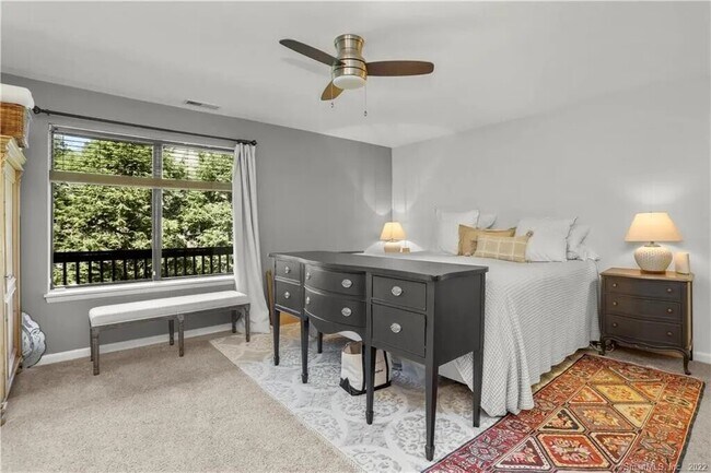 Building Photo - 3 Seir Hill Rd