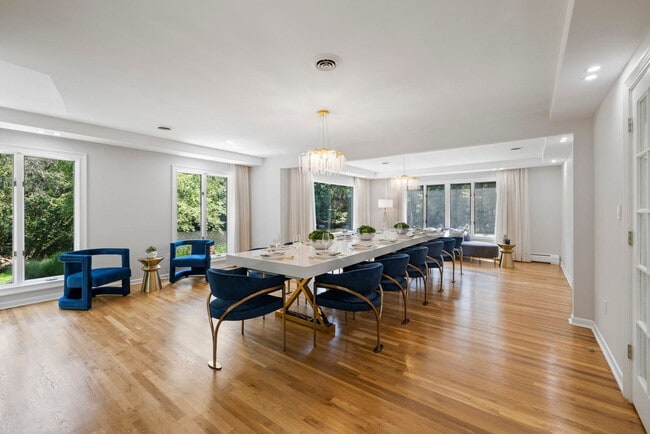 Building Photo - 2A Cherry Ln