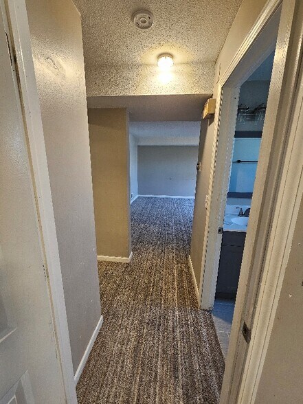 Building Photo - 4314 3rd St NE