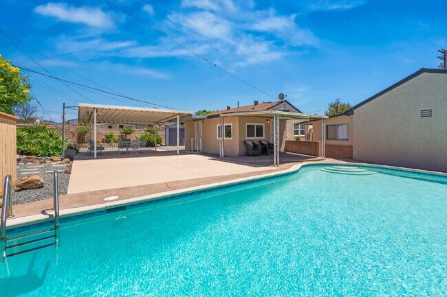 Building Photo - A San Diego Home with a Pool? Yes please!