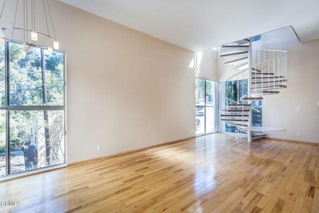 Building Photo - 6827 Pacific View Dr