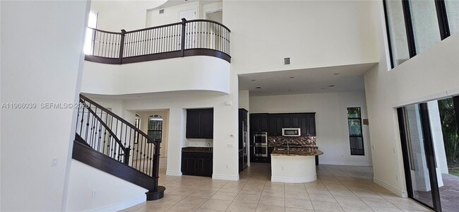 Building Photo - 8175 Lost Creek Ln