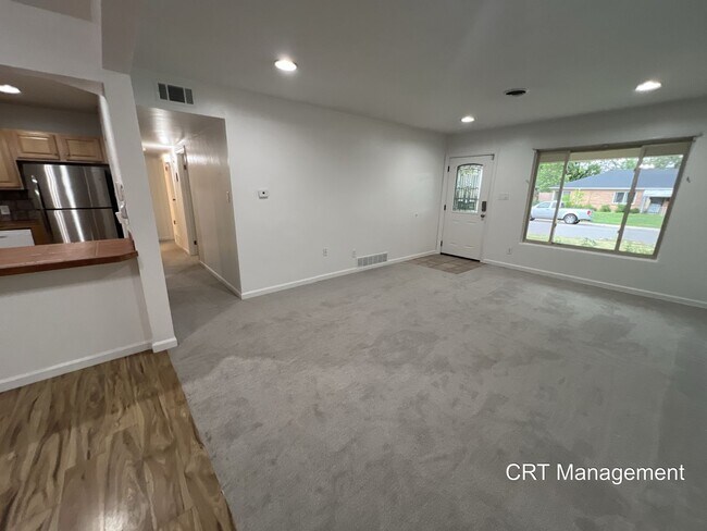 Building Photo - Charming 4-Bedroom Brick Ranch with Spacio...