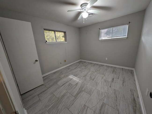Building Photo - 5478 Birdwood Rd