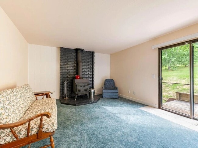 Building Photo - 3 bedroom, 2 bath home in Lake Wildwood, Penn Valley, CA 95946