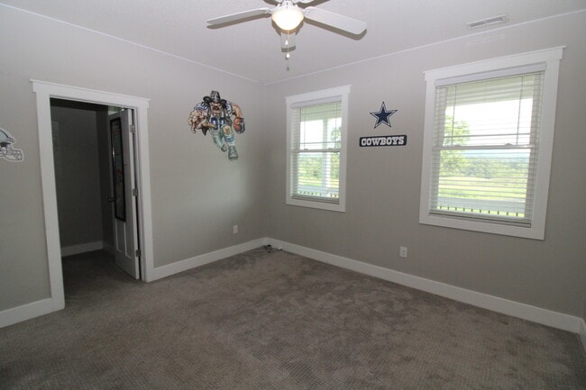 Building Photo - 1355 Bear Creek Rd