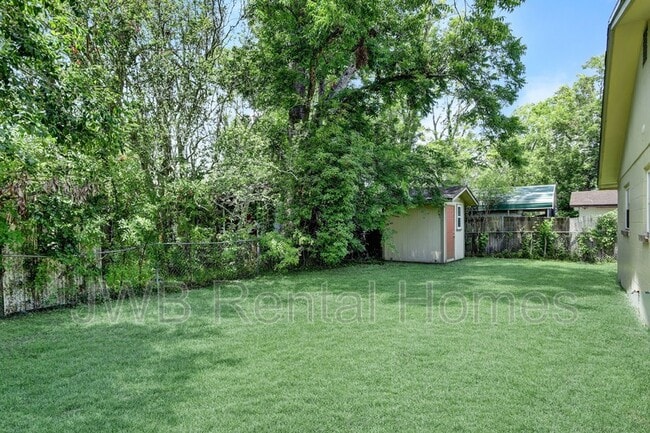 Building Photo - 3120 Mell Ct