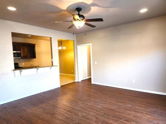 Building Photo - 13707 Oxford Dr