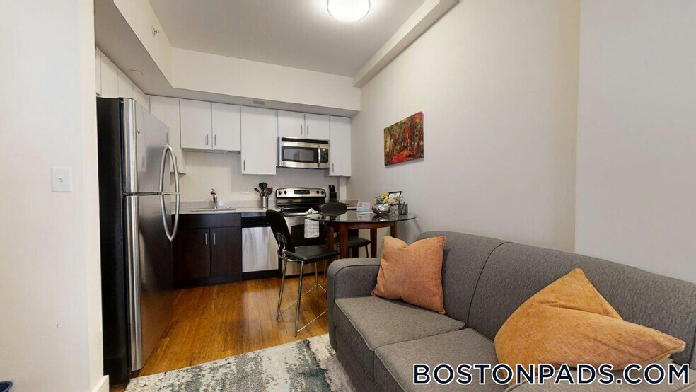 Building Photo - 8 Winter St