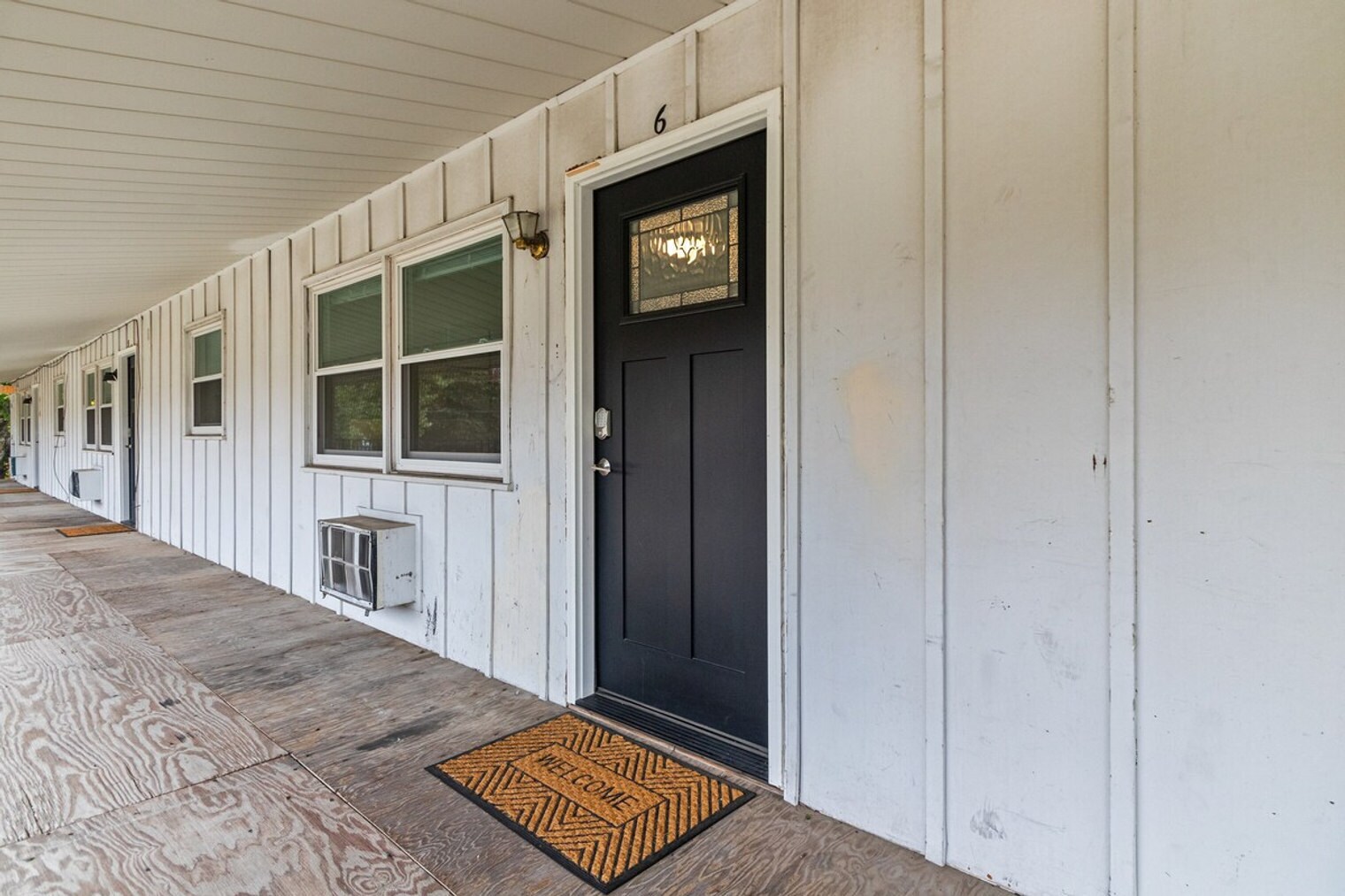 Building Photo - 826 W Weiland Ave