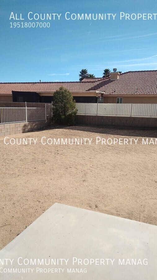 Building Photo - 8613 Bolero Dr
