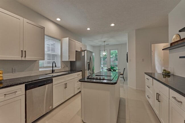 Building Photo - 23006 Northampton Pines Dr