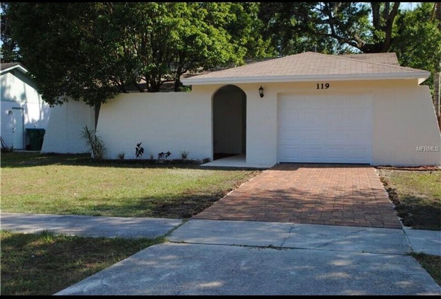 Building Photo - 119 N Alderwood St