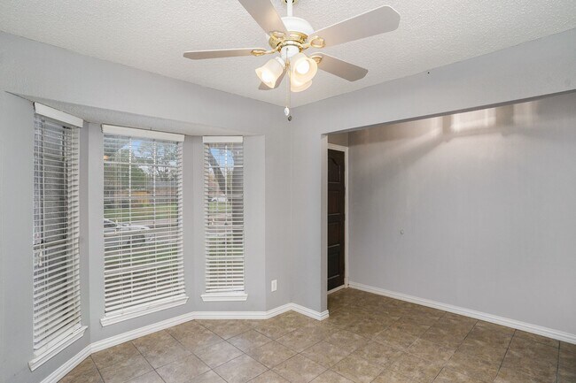 Building Photo - 17306 Fife Ln