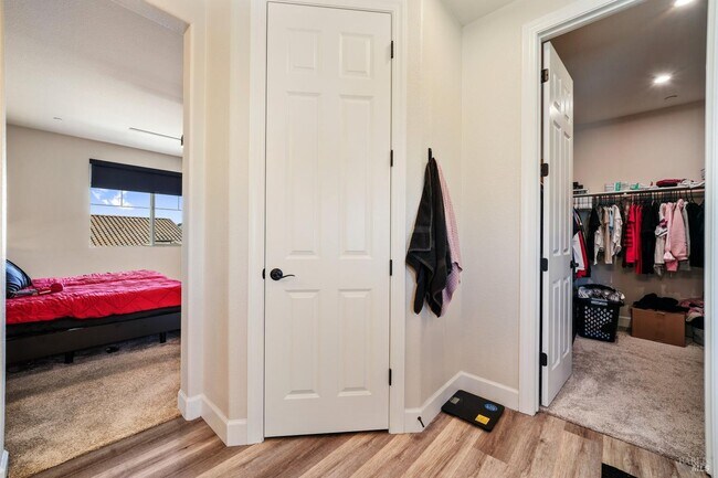 Building Photo - 1245 Pacific Pl