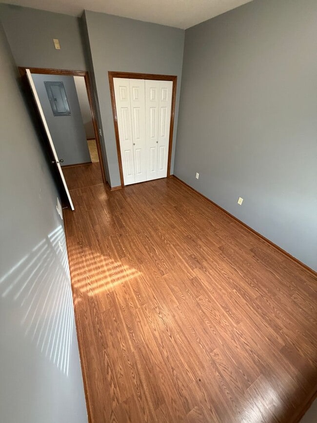 Building Photo - Comfort, Convenience & Location — 3-Bedroom Ankeny Condo