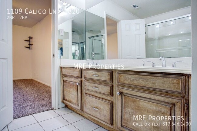 Building Photo - 1109 Calico Ln