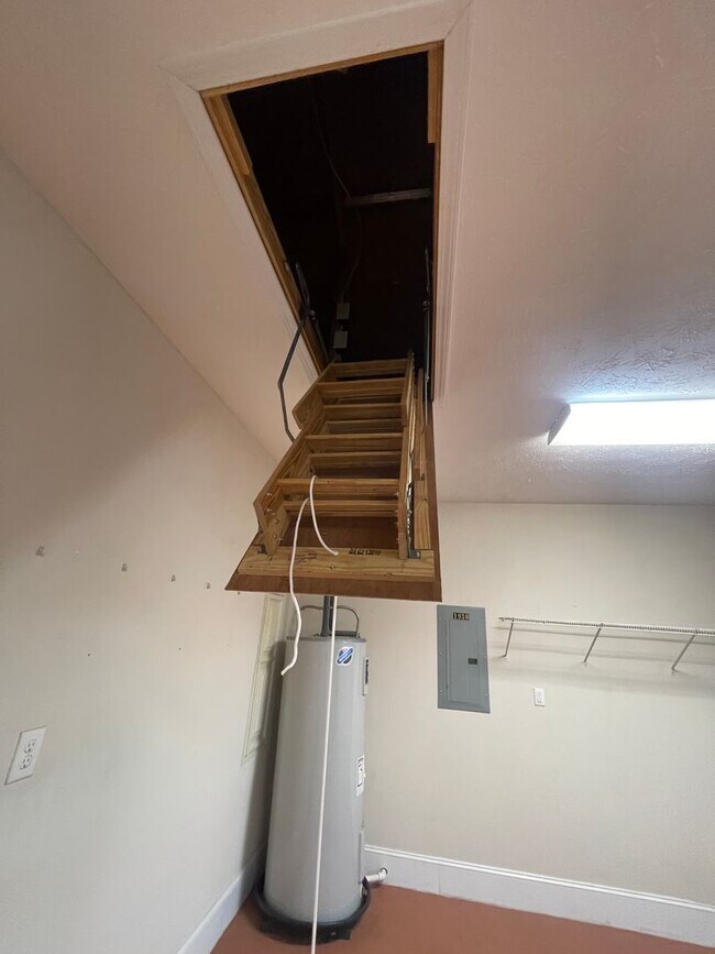 Building Photo - 1930 Scarlett Meadows Dr