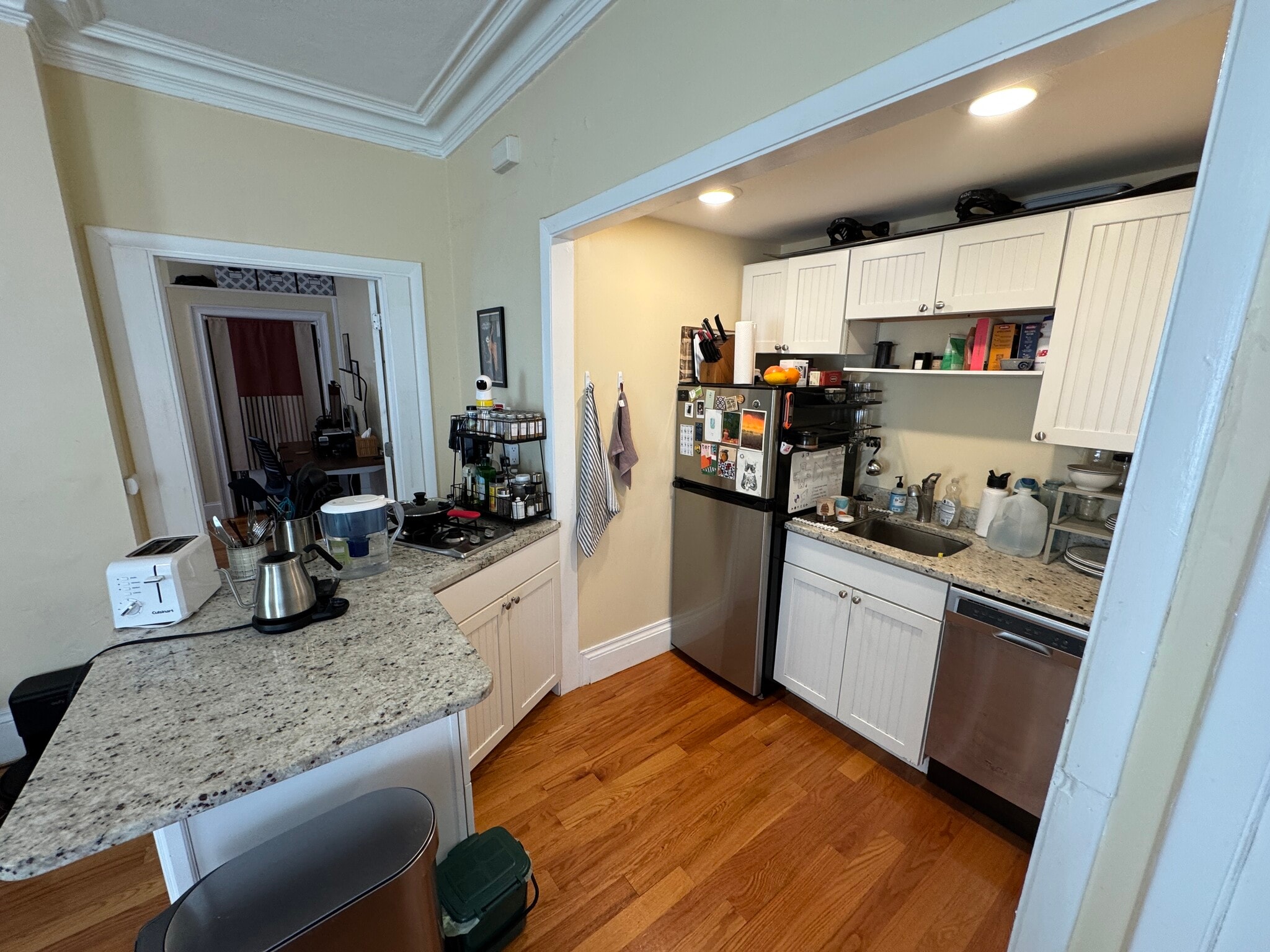 Building Photo - 65 Walden St