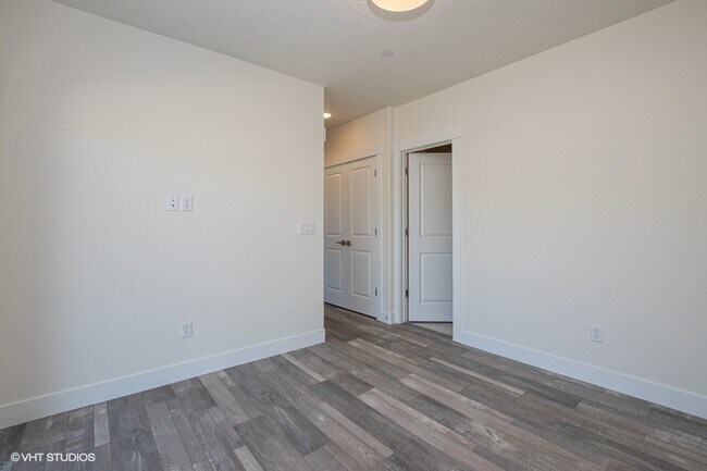 Building Photo - 3208 Quarry Springs Dr