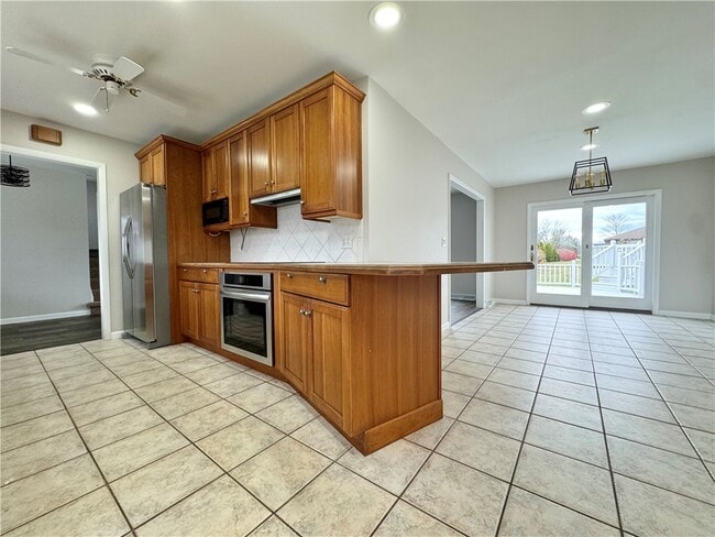 Building Photo - 133 Lincoln Rd