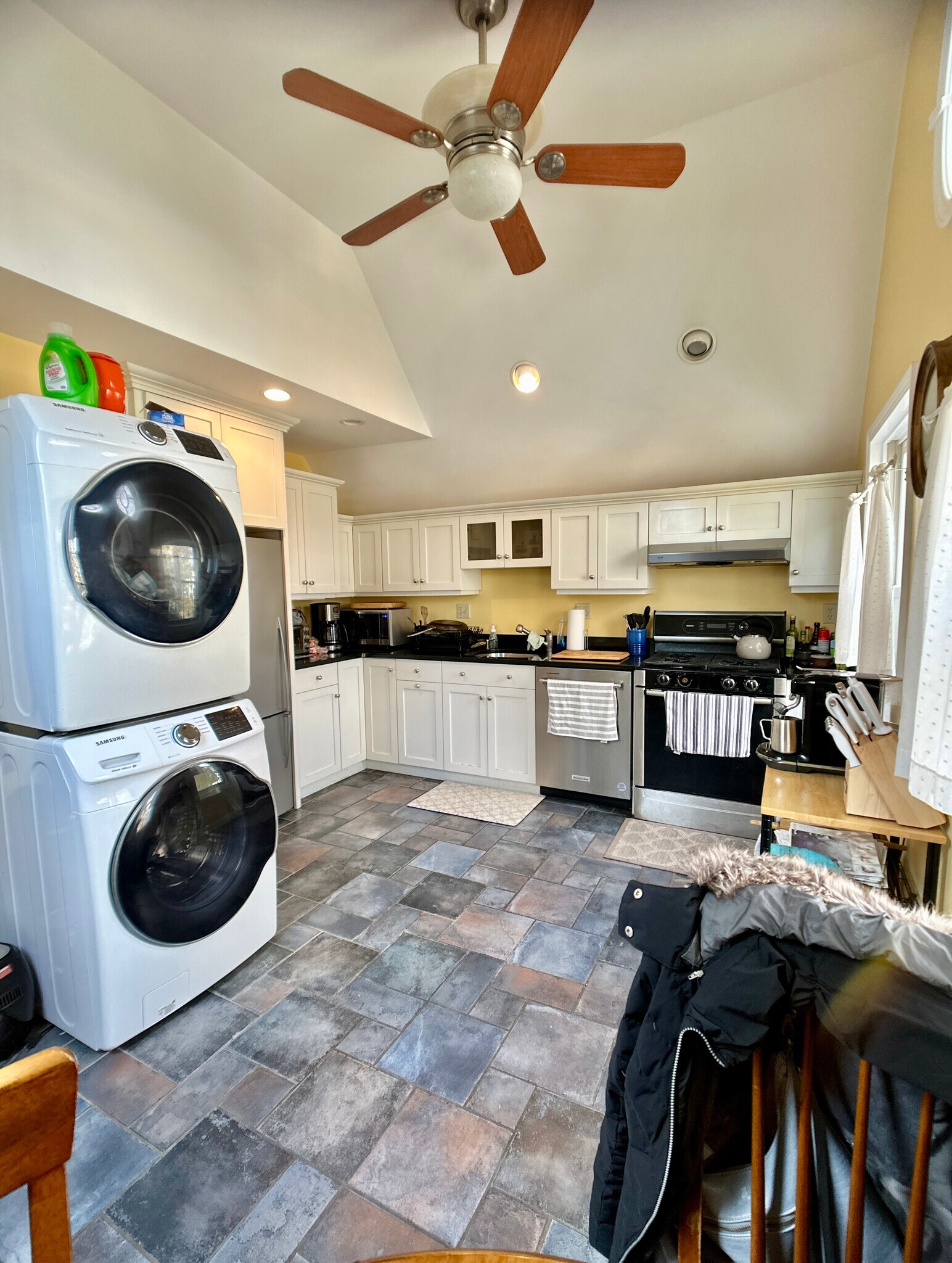 Building Photo - 362 Arborway
